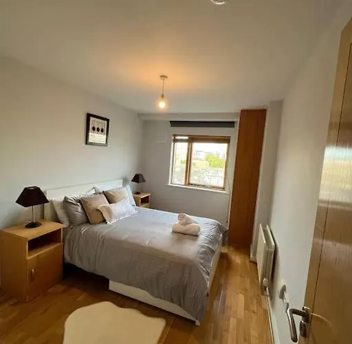 Cozy One Bedroom In Grand Canal *